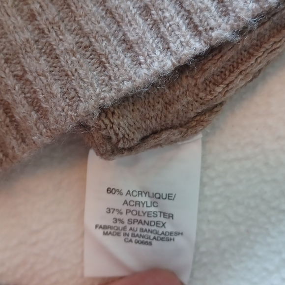 Light brown sweater (NEW) - Picture 4 of 5